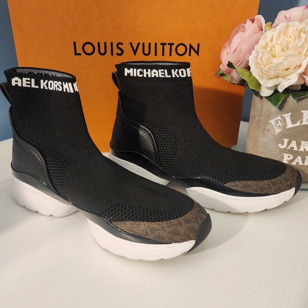 Michael Kors Bootie